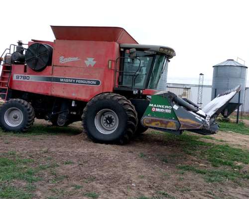 Massey Ferguson 9790. año 2006. 4900 Hs