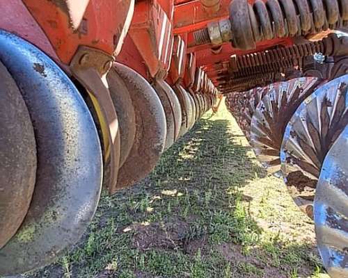 Sembradora Neumatica Bertini de 20 Lineas a 41 cm