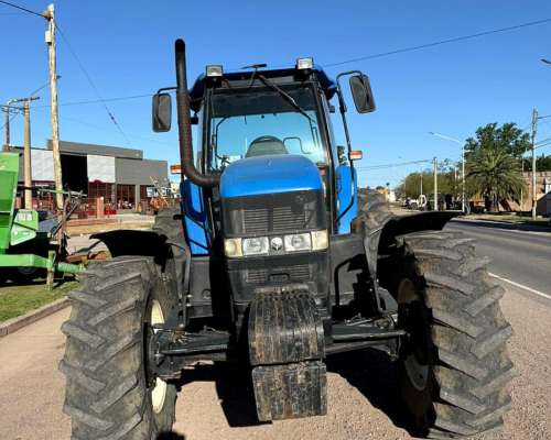 Tractor New Holland TM 7010