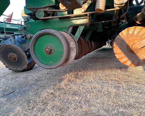Sembradora Pierobon de 20 a 52 Doble Fertilizacion
