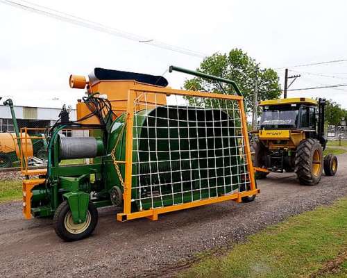 Embolsadora de Forraje 9 Pies con Lona Metabel