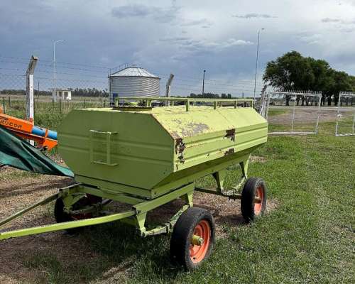 Petrolero de 3000 Lts