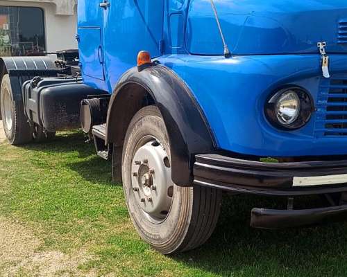 Vendo Camion Mercedes Benz