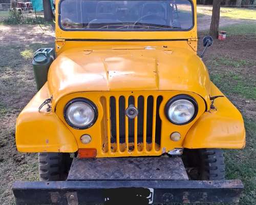 Vendo Jeep IKA Modelo 1961 año 1971 Funcionado Perfecto.