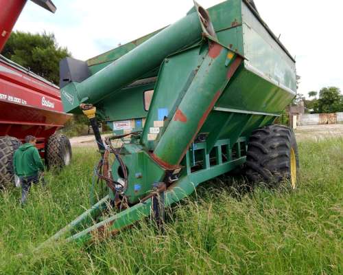 Tolva Autodescargable Cestari 18 TN con Balanza