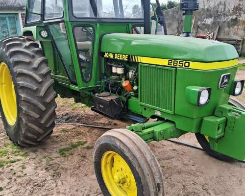 John Deere 2850 Usado