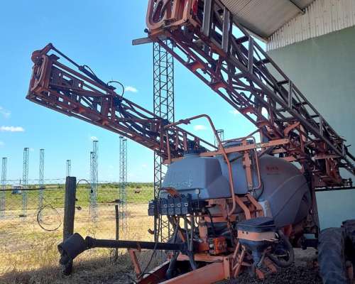 Pulverizadora Jacto Advance 3000, muy Bien Mantenida