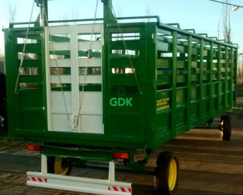 Acoplado Jaula para Cerdos 6.00 Mts- Lecar