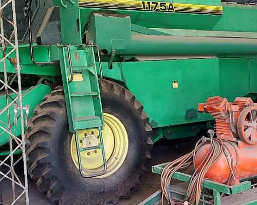 Cosechadora John Deere 1175
