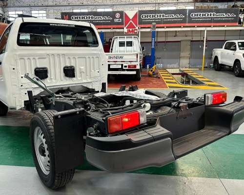 Hilux C/S 2.4 TDI Chasis 4X4 0km MY2025 Orio Hnos