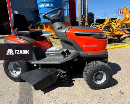Tractor Cortacésped Husqvarna TS114 – Compacto, Eficiente y
