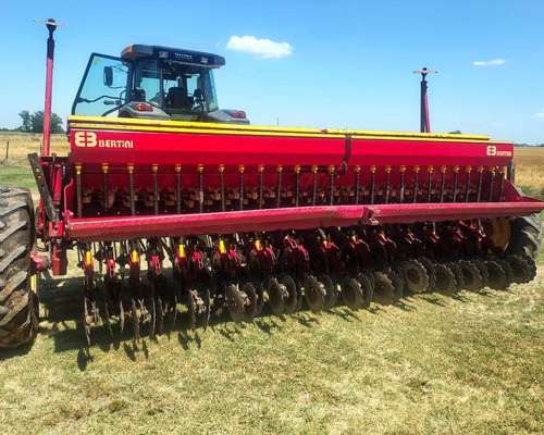 Sembradora 25 a 17.5 Alfalfero