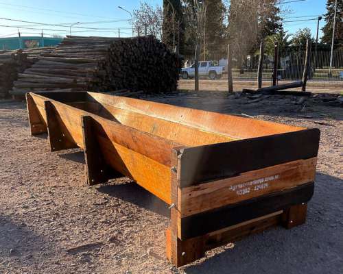 Comedero Super Reforzado 80cm X 4m Agraso Maderas