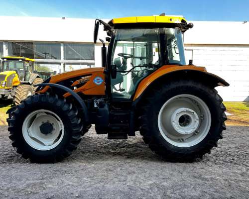 Tractor Valtra a 124 HI Tech - Caja Powershift
