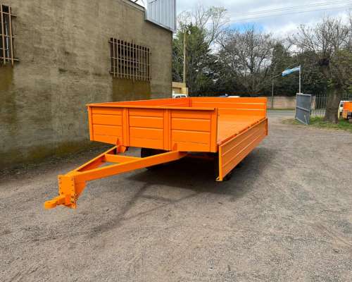 Acoplados Mauro Balancin de 3/4 TT con Barandas Volcables