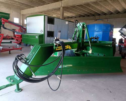 Niveladora de Arrastre Torre Alta