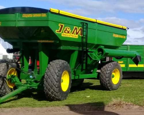 Tolva Multiproposito J y M Magnun MD25.000