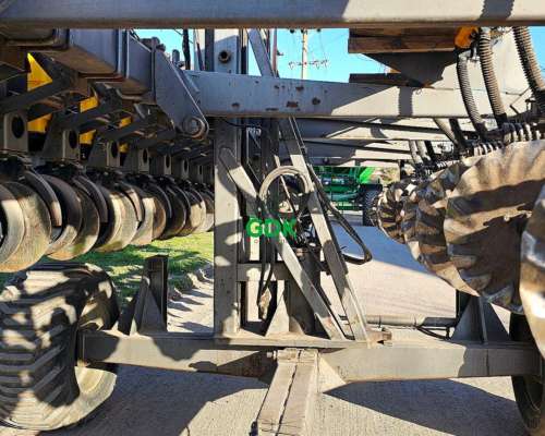 Sembradora Autotrailer 14 a 52 Brioschi. Disponible