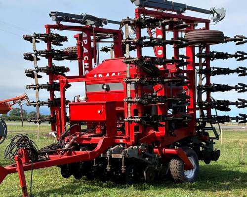 Sembradora Apache 18000 de 37 a 21 cm Monitor Controlagro