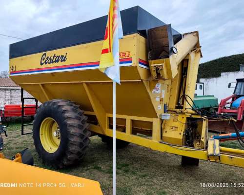 Tolva Autodescargable Cestari de 14 TN. Balanza Magris.