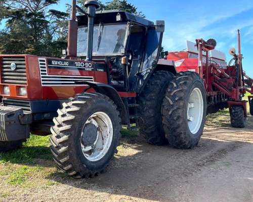 New Holland 180-90 con Piloto Trimble