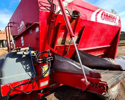 Mixer Ombu muy Bueno con Balanza 10 M 1 Eje.