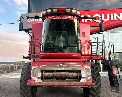 Cosechadora Case IH 8120 4X4 Dual Piloto - año 2013