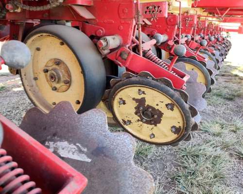 Sembradora Giorgi PR 8000 10 a 70 Doble Fertilización