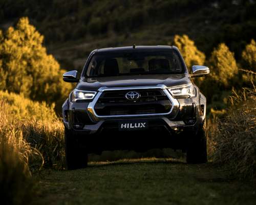 Toyota Hilux SRX 4X4 AT 0km