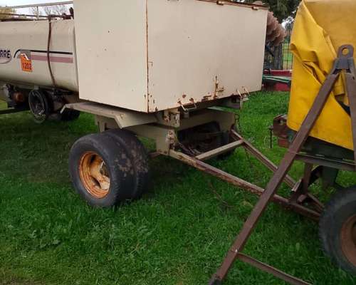 Cisterna Schiarre con Bauleras