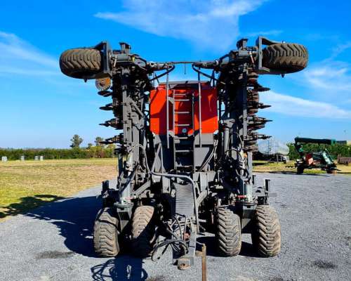 Sembradora Indecar NEO AIR Drill 809 de 45 a 17,5