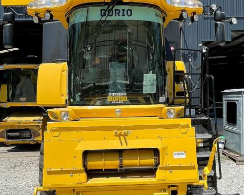 Cosechadora New Holland CR6.80 - 310 HP - Nueva
