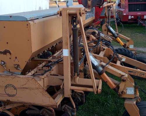 Sembradora Agrometal MX 23 a 21 Tolva Única Reparada