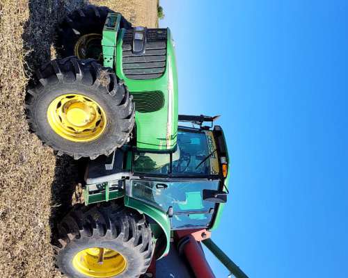 Vendo John Deere 7515 año 2007 con 9.900 Hs de Motor.