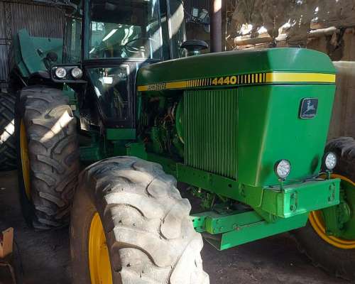 Tractor John Deere 4440 - Promo Mayo 26