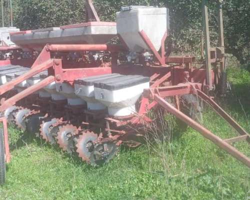 Vendo Sembradora Crucianelli a Reparar