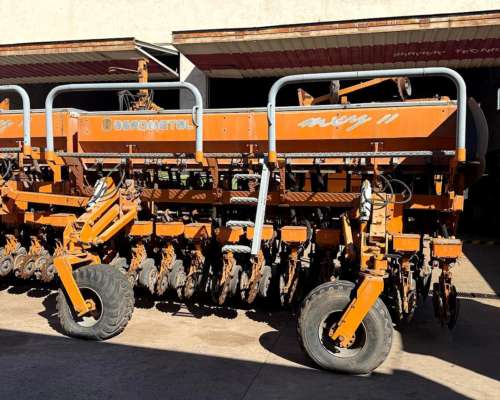 Agrometal MXY2 46a21 con Kit de Grueso Grano Fino Combinada