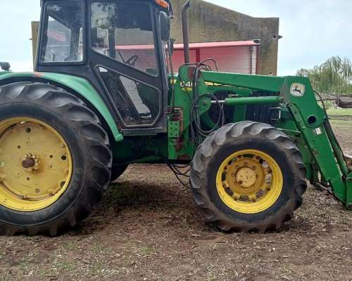 Tractor John Deere 6415 2005 con Pala JD