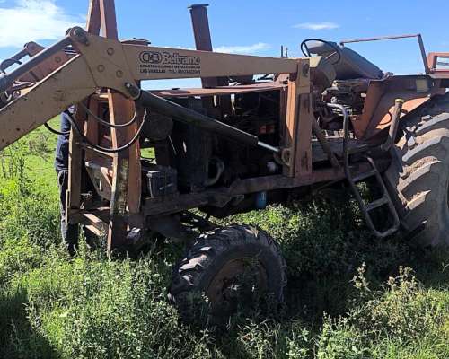 Zanello Up100. Motor Perkins. con Pala Beltramo.