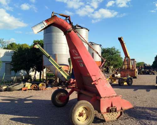 Picadora de Forraje Mainero u 150 B