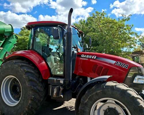 Tractor Case IH Farmall 130a