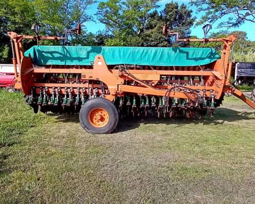 Sembradora Dumaire 730 Modelo 2016