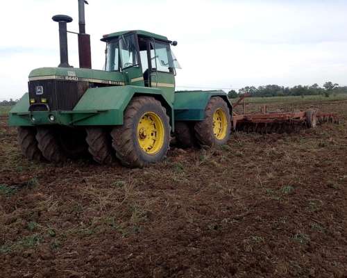 Tractor John Deere 8440 año 1981