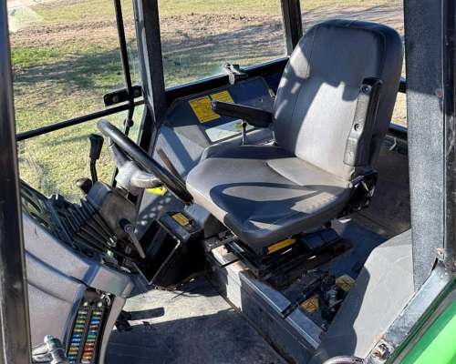 Tractor Agco Allis 6.135 (2013)