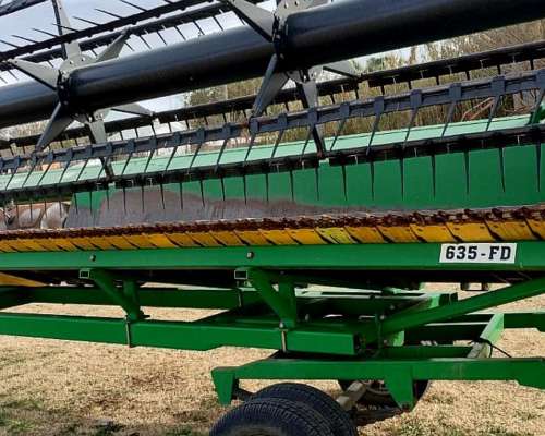 John Deere 9670 Sts, con Draper 35 Pies