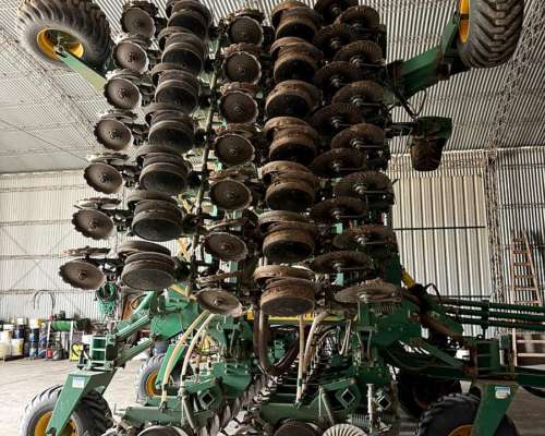 Sembradora Pierobon Turbosem II de 54 a 21 cm