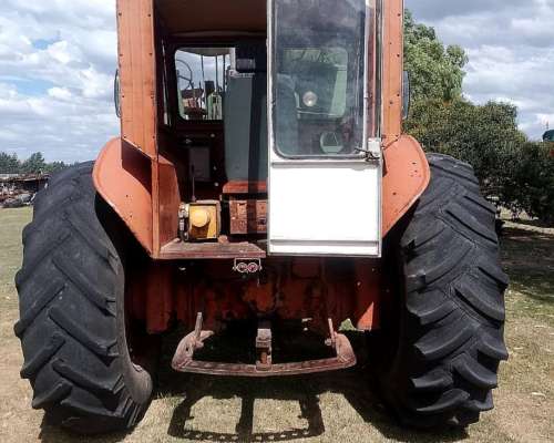 Tractor Fiat 780 con Cabina