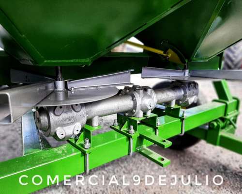 Fertilizadora de Arrastre Nobile Mod 3300 - Nueva