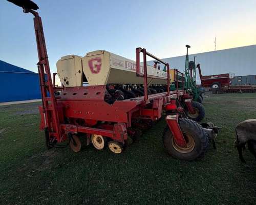 Sembradora Marca Giorgi Precisa 8000