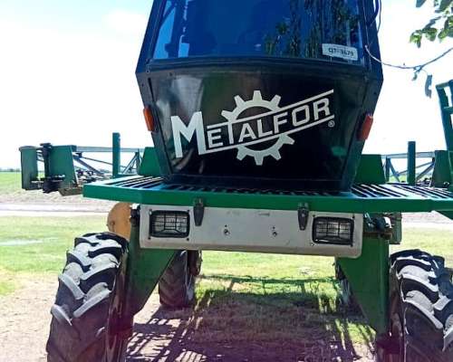 Vendo Pulverizadora Metalfor 2500l